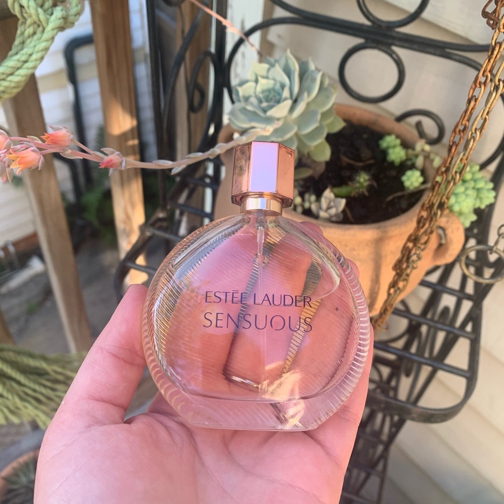Sensuous Estēe Lauder 🎐